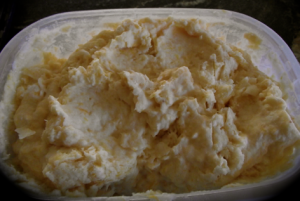 homemade peach ice cream