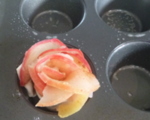 apple rose strudel in puff [astry